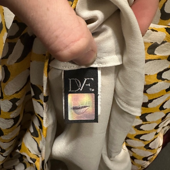 Vintage Diane von ferstenberg blouse - Picture 5 of 6